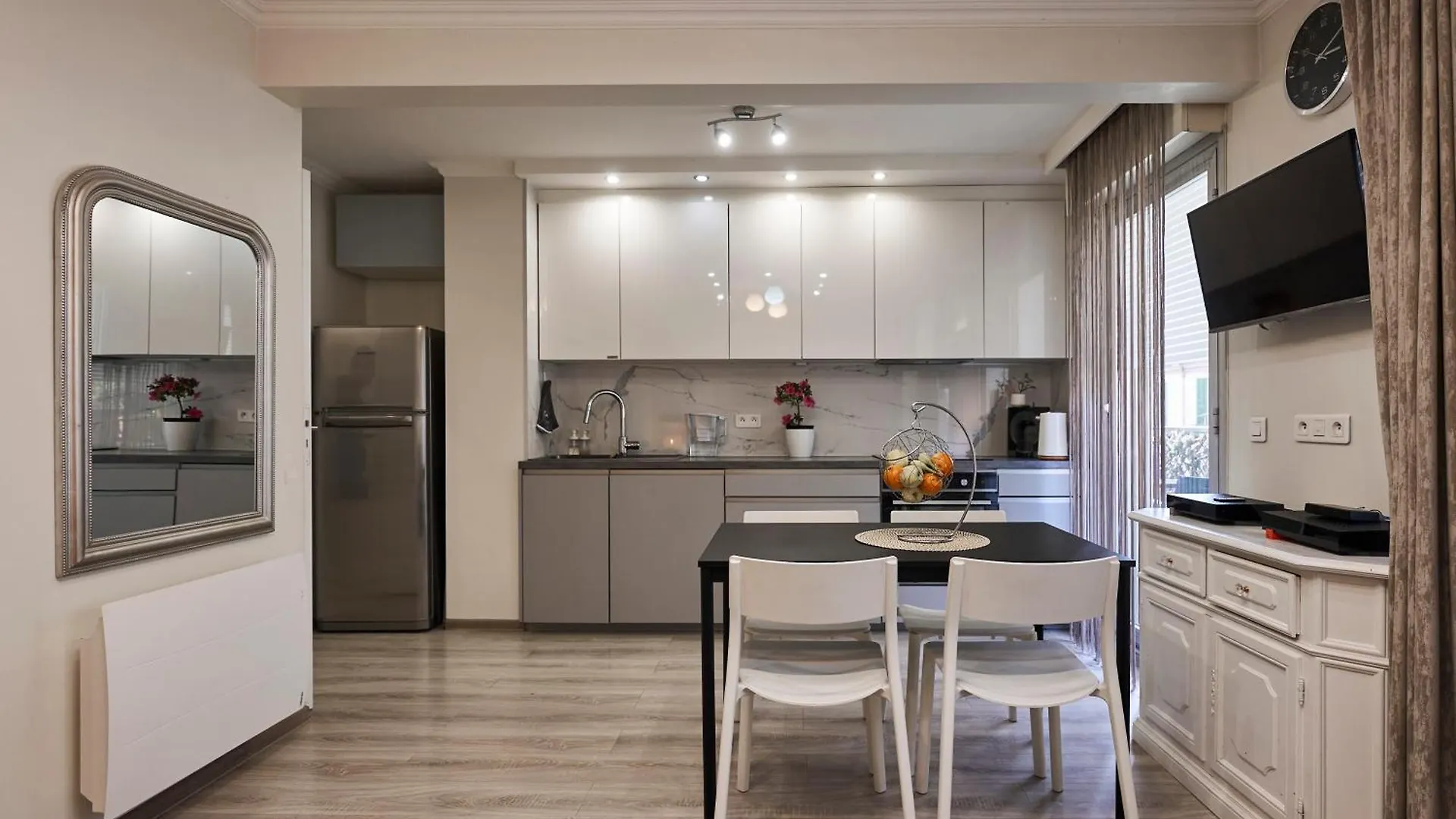 Moderne 2/3 Pieces Pres Du Port Apartment Nice